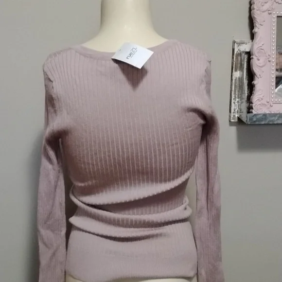 Rue 21 top NWT - Picture 2 of 6